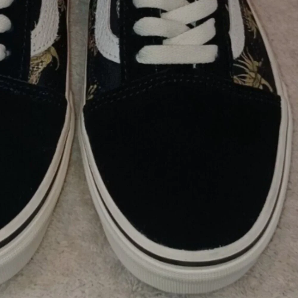 Vans Men's 7.5/Women's 9 Old Skool Desert Snake Black/White Suede VN0A5KRFB02
